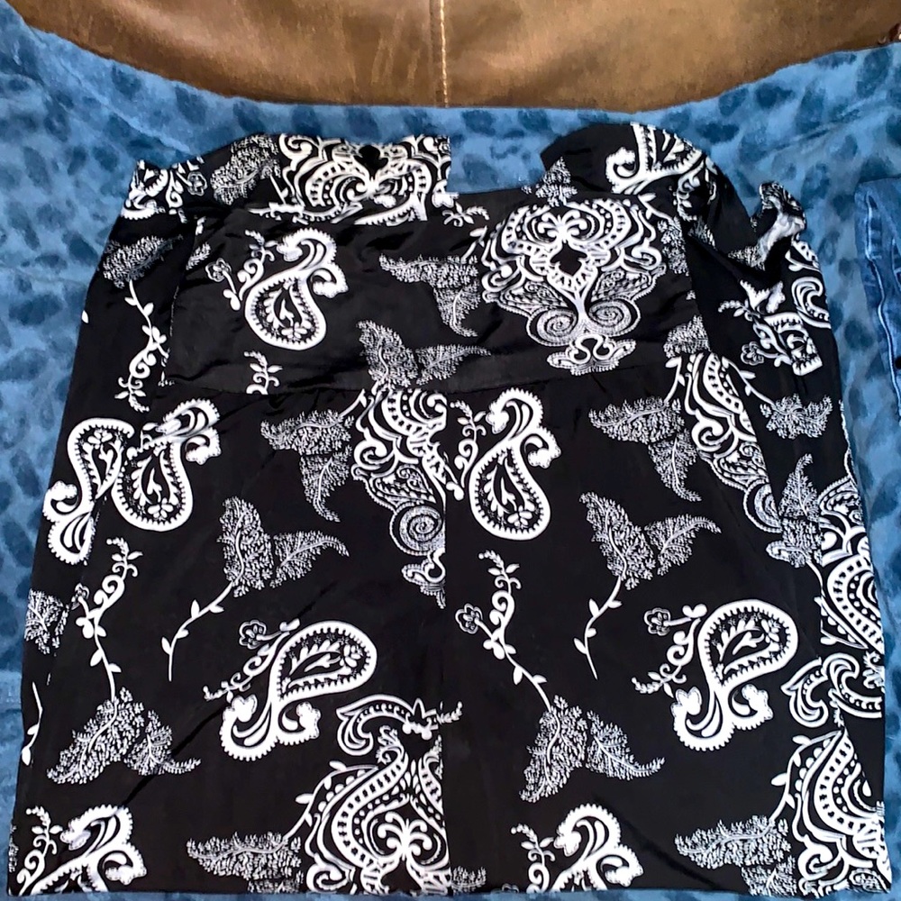 Black and white palazzo pants. Size L.